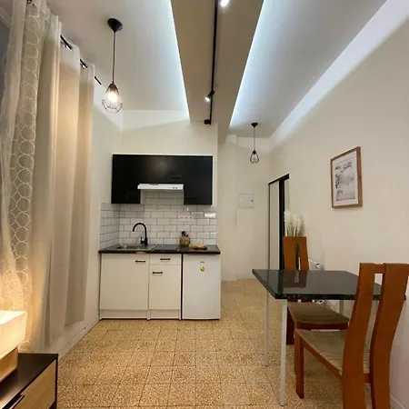 Apartment Nimes, 6 Rue Nationale Nimes
