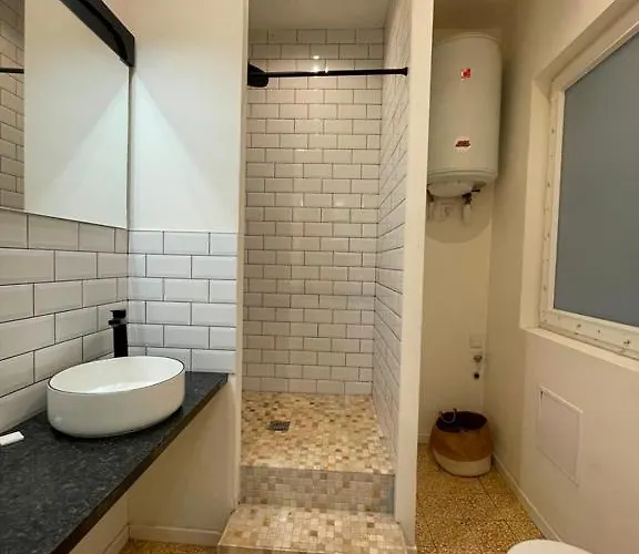 Lägenhet Nimes, 6 Rue Nationale *