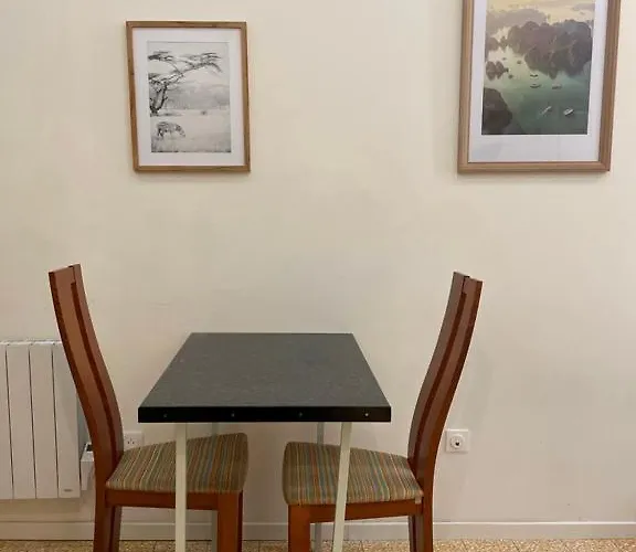 Nimes, 6 Rue Nationale Nîmes